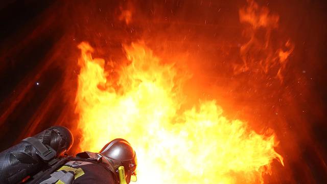 U slučaju požara: 7 smjernica kako spasiti život sebe i drugih