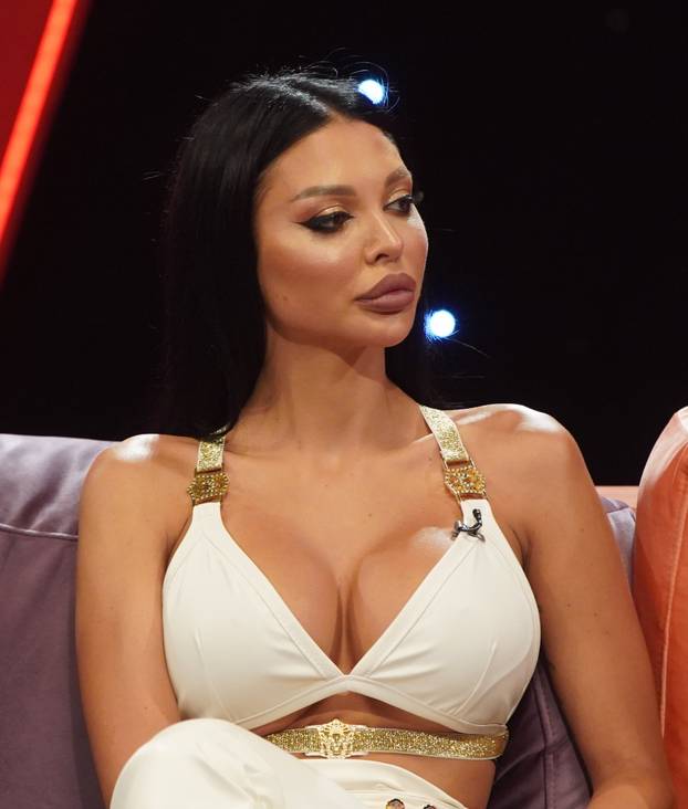 Beograd: Aneli Ahmić na snimanju  Ami G Showa
