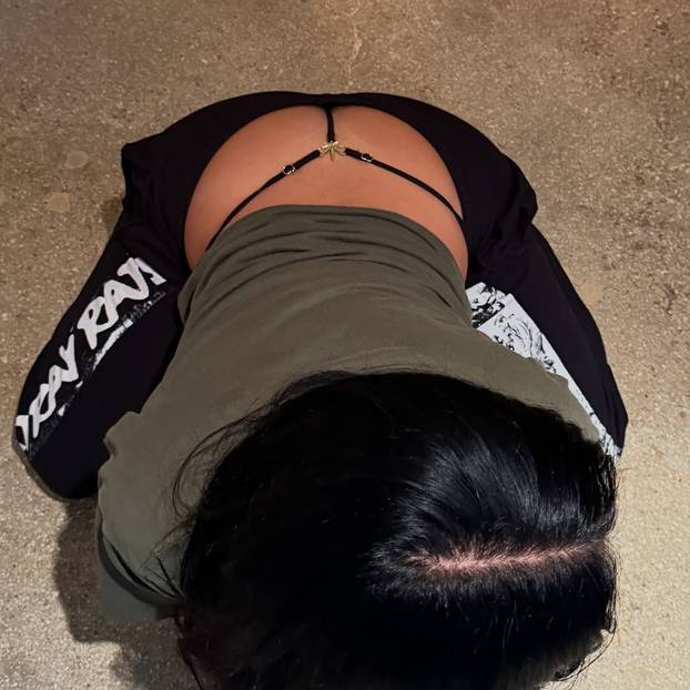 FOTO Ovo je nakit koji dizajnira Mia Khalifa: Kolekcije nazvala 'Šejtan' i 'Djevica Marija'