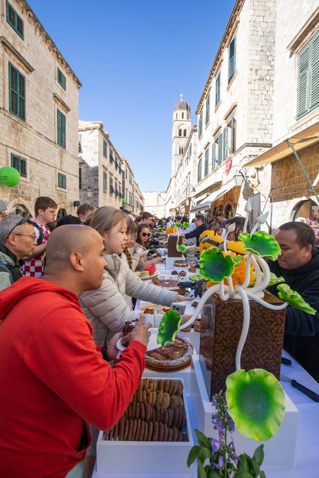Dubrovnik: Tradicionalna Dubrovačka trpeza na Stradunu 