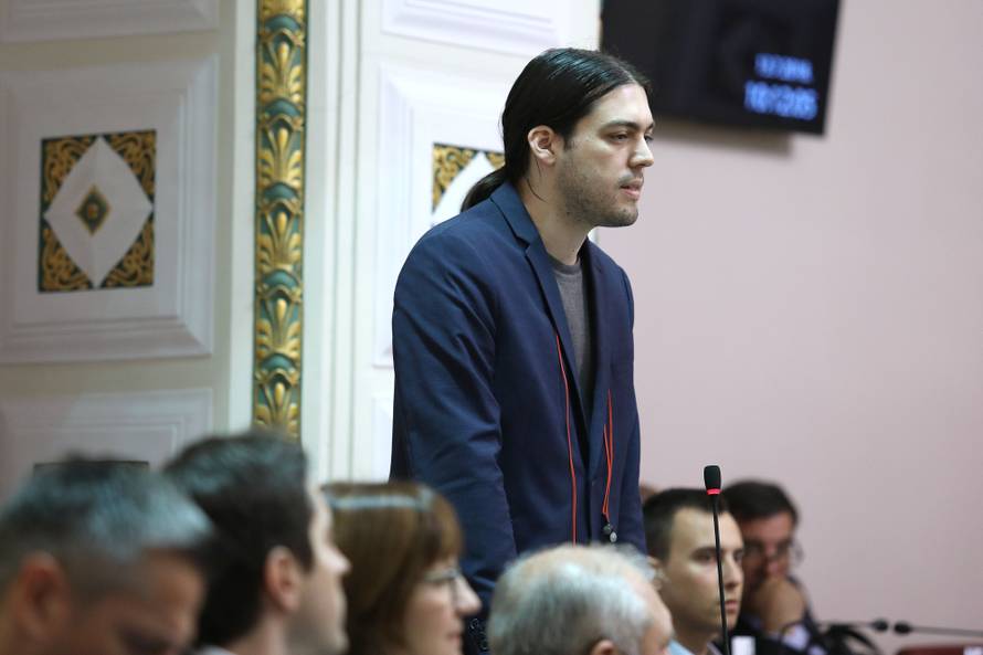 Zagreb: Nakon glasovanja zastupnici odlaze na dvomjeseÄni ljetni odmor