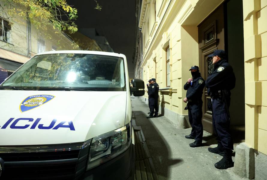 Zagreb: Interventna policija i muškarci s prekrivenim licem uoči otvorenja ovogodišnjih Dana srpske kulture