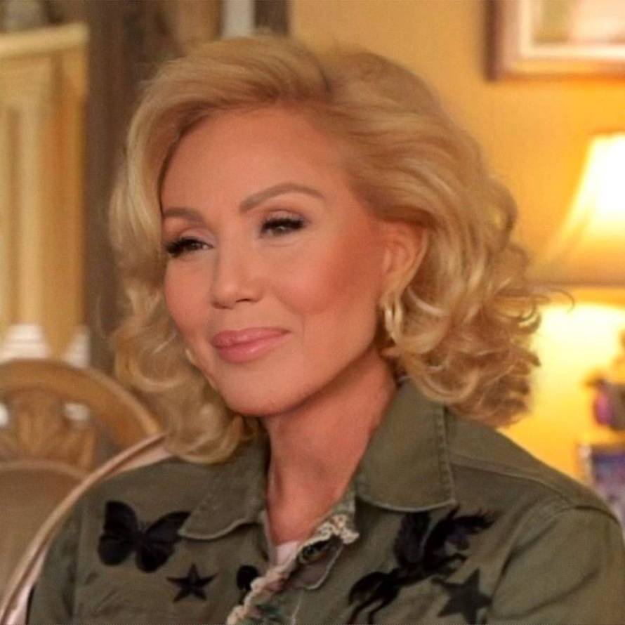 Lepa Brena emotivnom objavom obilježila 30. godišnjicu braka: 'Ovo naše se nikada ne potroši'