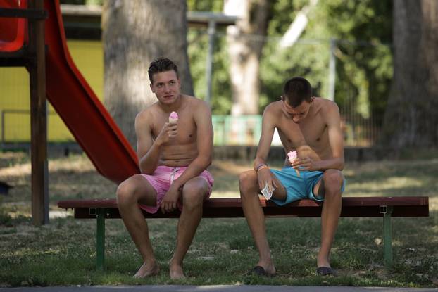 Osječko kupalište na Dravi omiljeno je mjesto za rashlađivanje