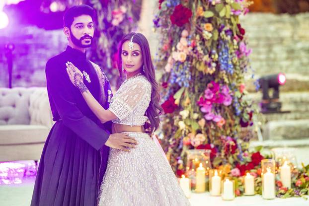 U pulskoj Areni, jednom od najljepših antičkih spomenika, upriličeno je snimanje raskošnog indijskog vjenčanja