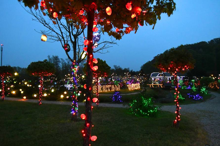 Grabovnica: Uskrsna čarolija svijetla obitelji Salaj