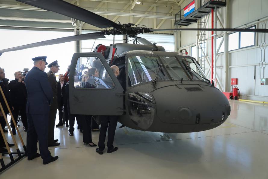 Zagreb: Svečano potpisivanje Ugovora o nabavi osam dodatnih helikoptera Black Hawk 