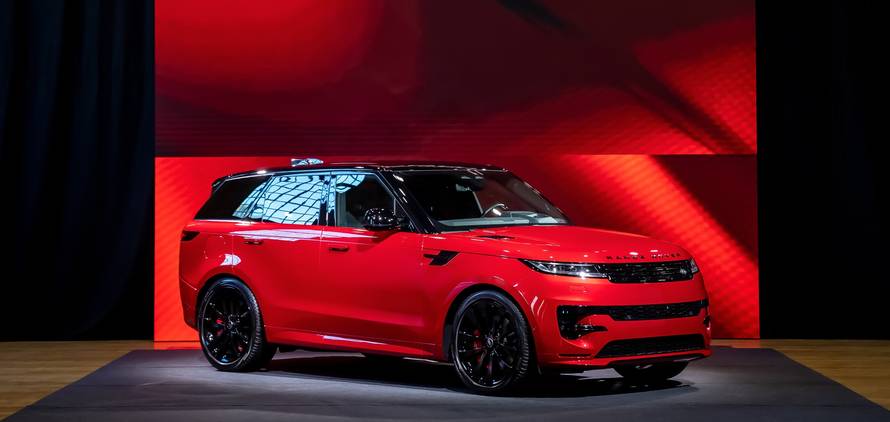 Sitgao novi Range Rover Sport : U gradu je šminker, a na terenu može i kroz 90 cm duboku vodu