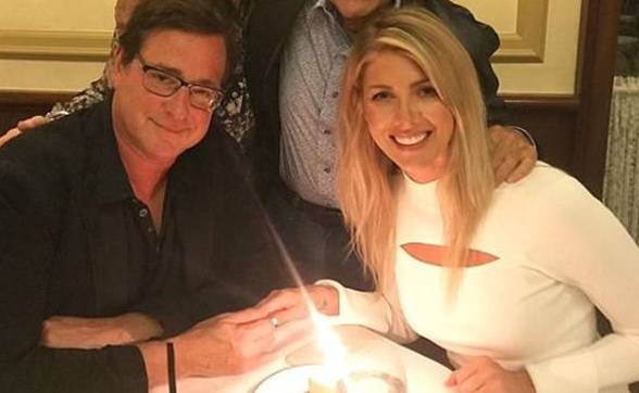 Bob Saget zaprosio 23 godine mlađu djevojku: 'Sretan sam'