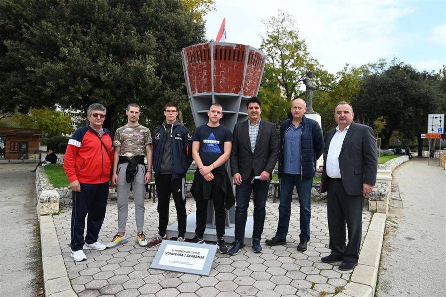 Split: Učenici napravili repliku Vodotornja u Vukovarskoj ulici