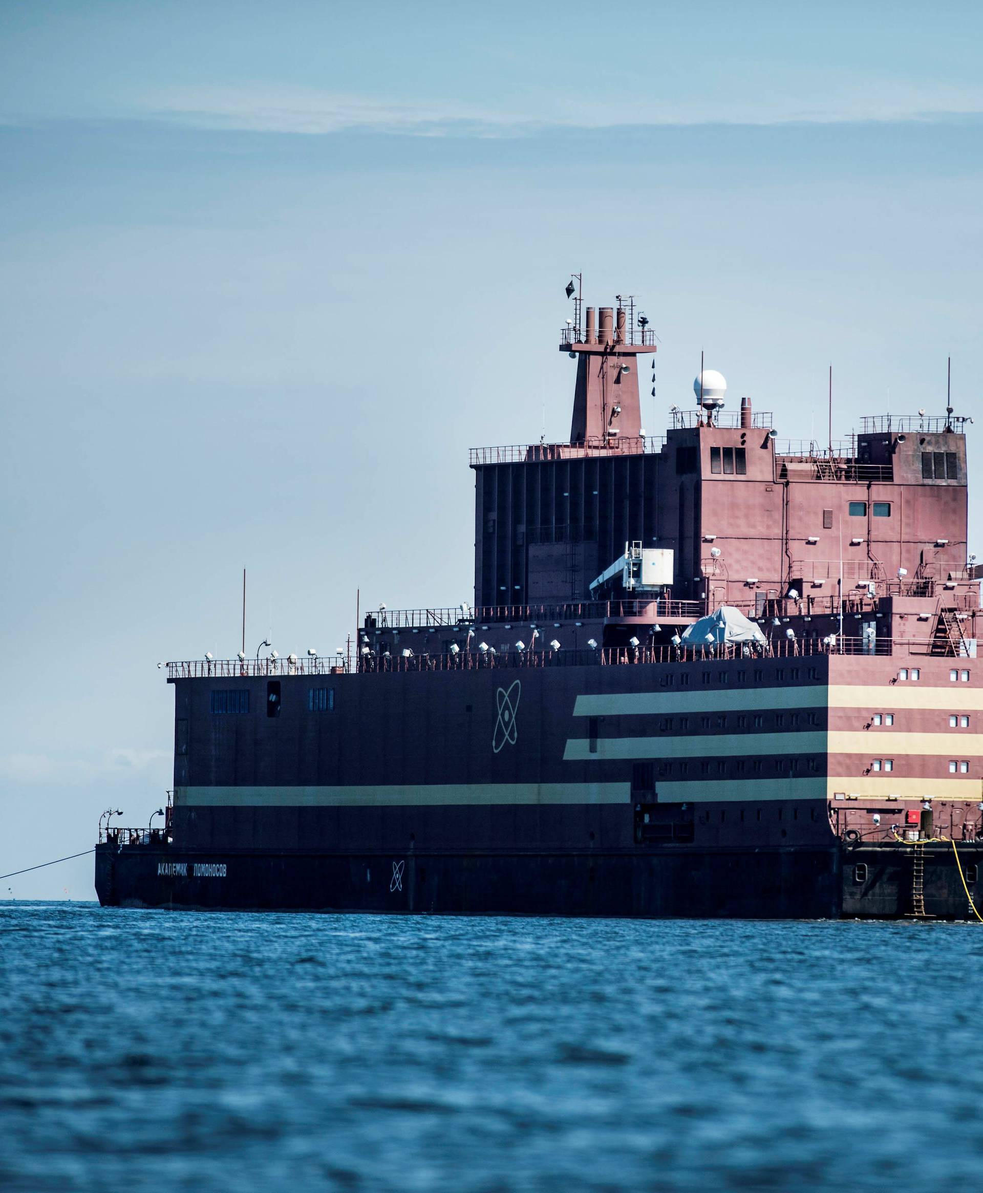 The Russian "Academy Lomonosov", the world's first floating nuclear power plant, passes Langeland island