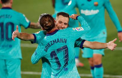 Barca i dalje prati Real! Zabili četiri gola Villarrealu za četiri boda zaostatka za Madriđanima