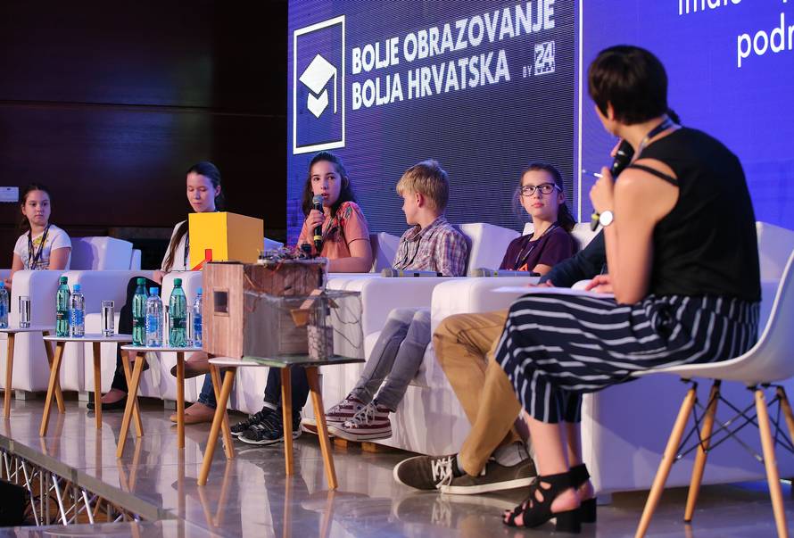 Kralj: 'Svijet neće stati jer mi nismo promijenili kurikulume'