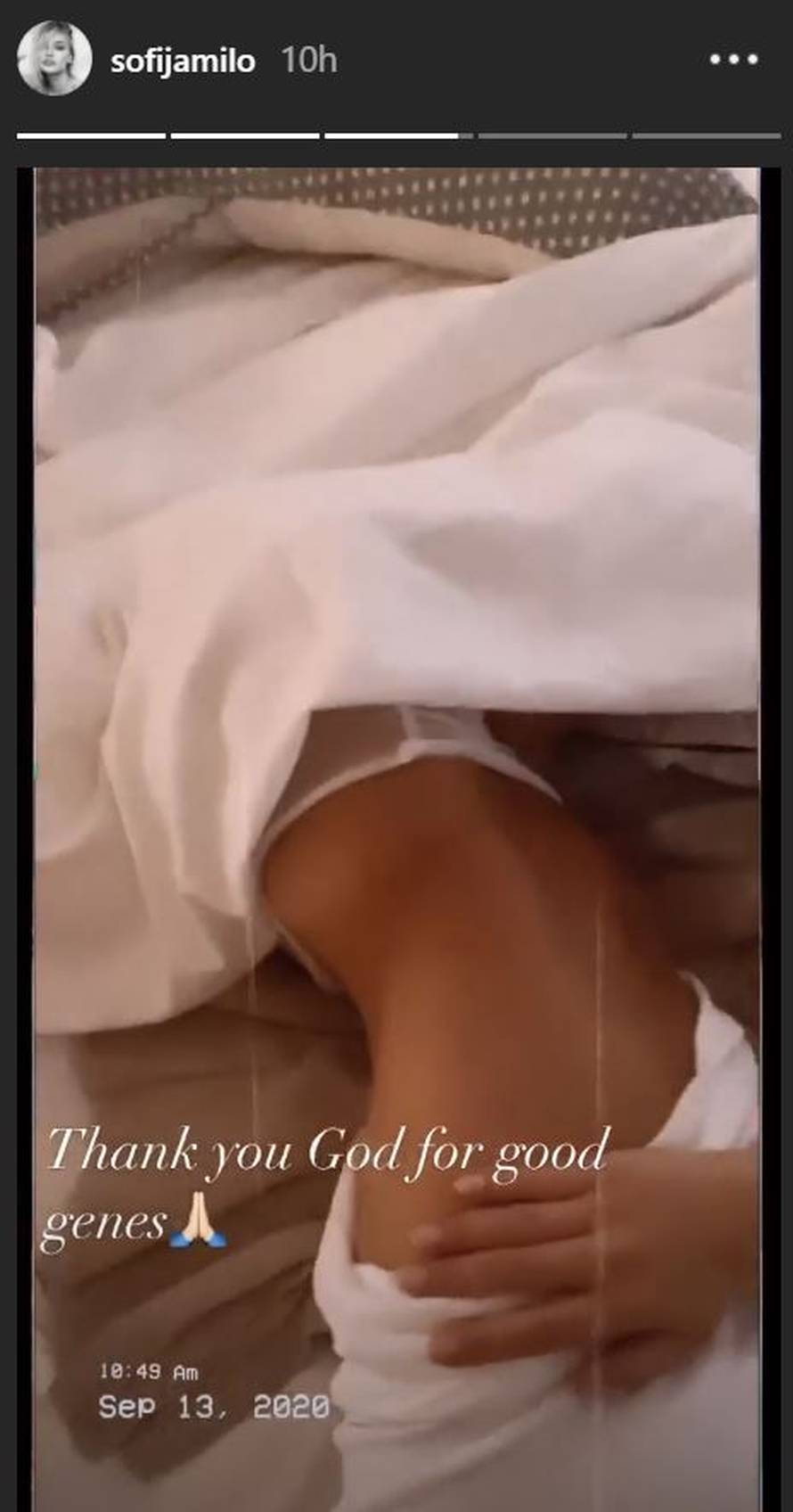 Pokazala trbuh nakon poroda: Hvala ti Bože na dobrim genima