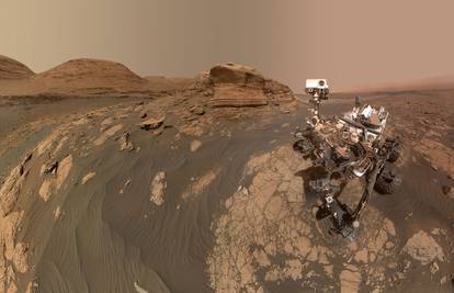 Rover Curiosity snimio selfie na Marsu: Bile su potrebne dvije kamere i više od 70 fotografija