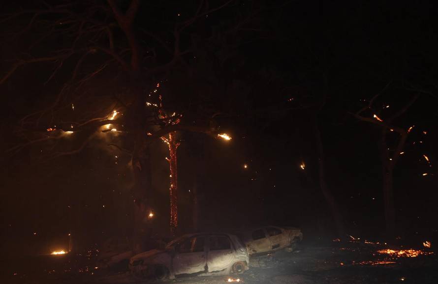 Omiš: Katastrofalna noć na požarištu kod Omiša.