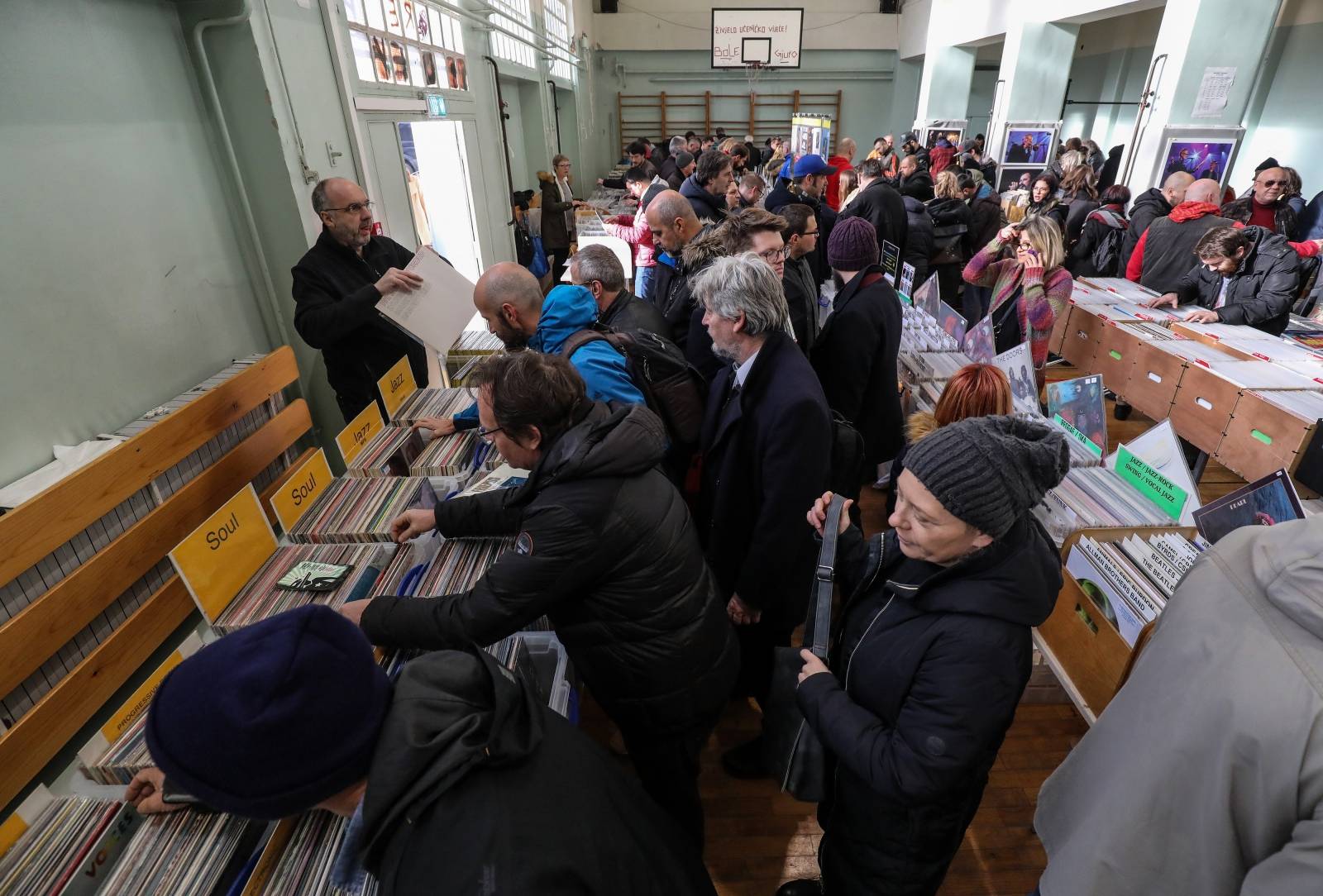 Međunarodni sajam gramofonskih ploča u Gimnaziji u Križanićevoj