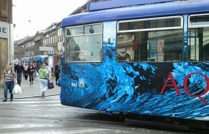 Na križanju Frankopanske i Ilice opet izletio tramvaj