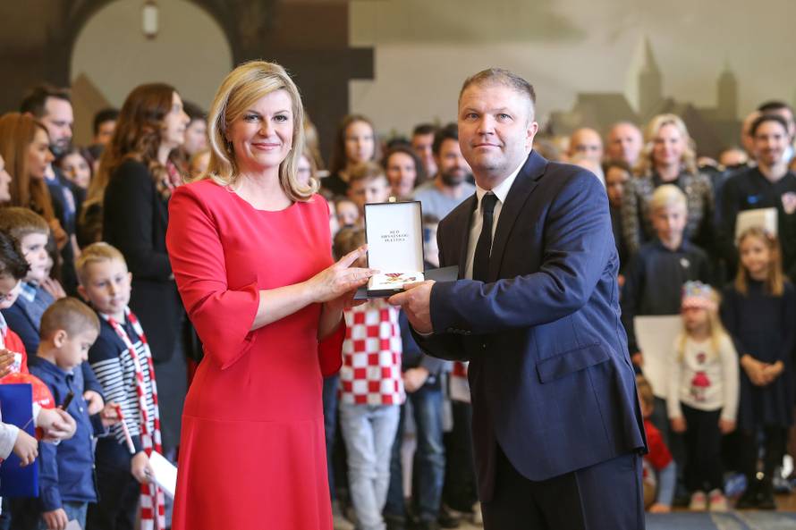 Kolinda je odlikovala Vatrene: Svijet je vidio tko su Hrvati...
