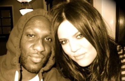 Lamar Odom se probudio iz kome i rekao Khloe da je voli