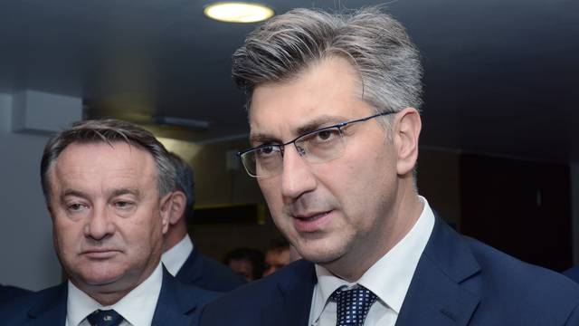 Premijer Andrej PlenkoviÄ na obljetnici osniutka HDZ-a u Sisku