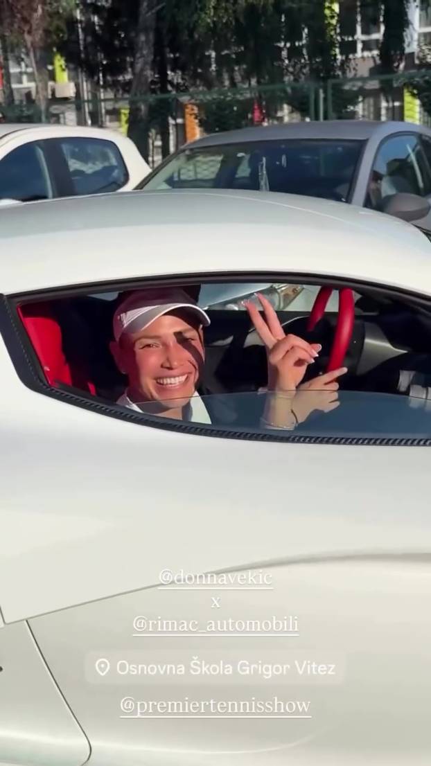 FOTO Zaigrana Donna Vekić je dovela legende u Osijek pa se rasplesala na privatnom tulumu