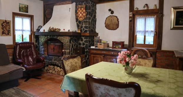 Drvena kuća u Gorskom kotaru izgleda kao iz bajke, ali vrijedi li više od pola milijuna eura?