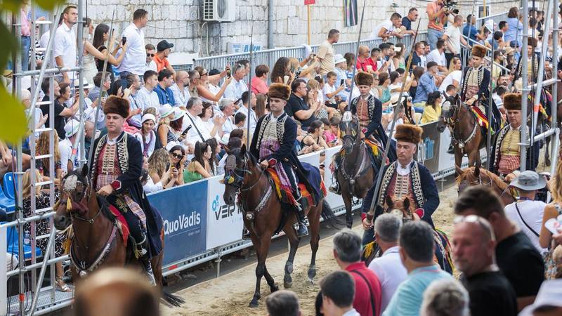 Kreće 311. Sinjska alka: Državni vrh stiže na Vojvodin prijem