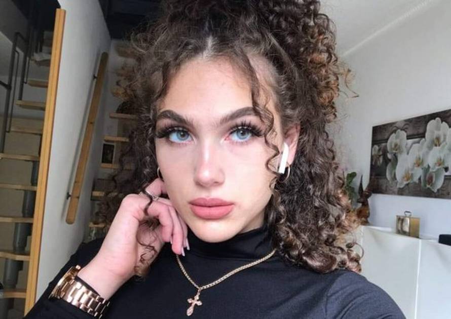 Prirodna ljepota: Brojne žene podijelile fotke sa i bez šminke