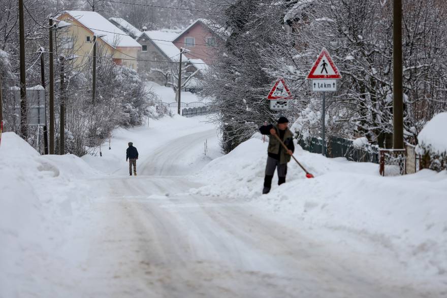 Snijeg u Gra&ccaron;acu