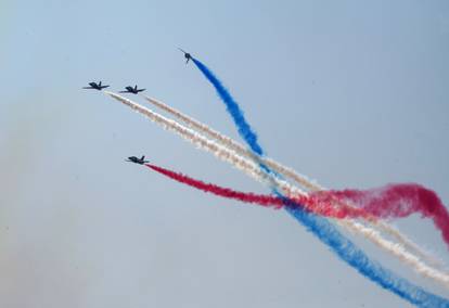 FOTO Novi 'nevidljivi' zrakoplov J-35A zvijezda je aeromitinga u Kini: Pogledajte moćne letjelice