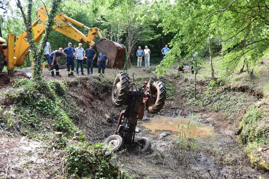 'Trčali su izvući dijete iz jame, ali nažalost, bilo je prekasno...'