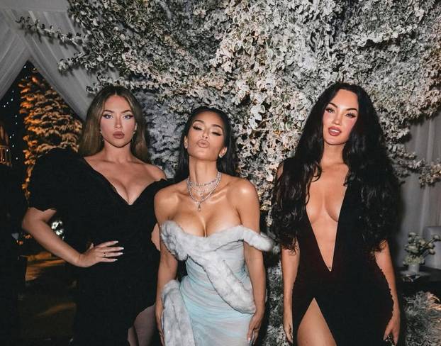 FOTO Kardashiani organiziraju najskuplji božićni party, a evo kako su se mijenjali kroz godine