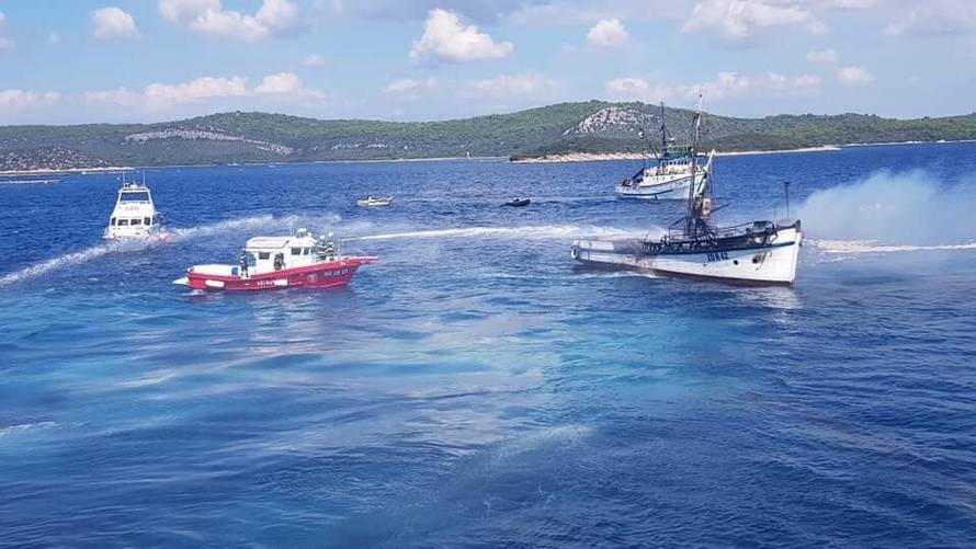 Požar progutao ribaricu: 'Gasili smo svime, vatra je bila brža'