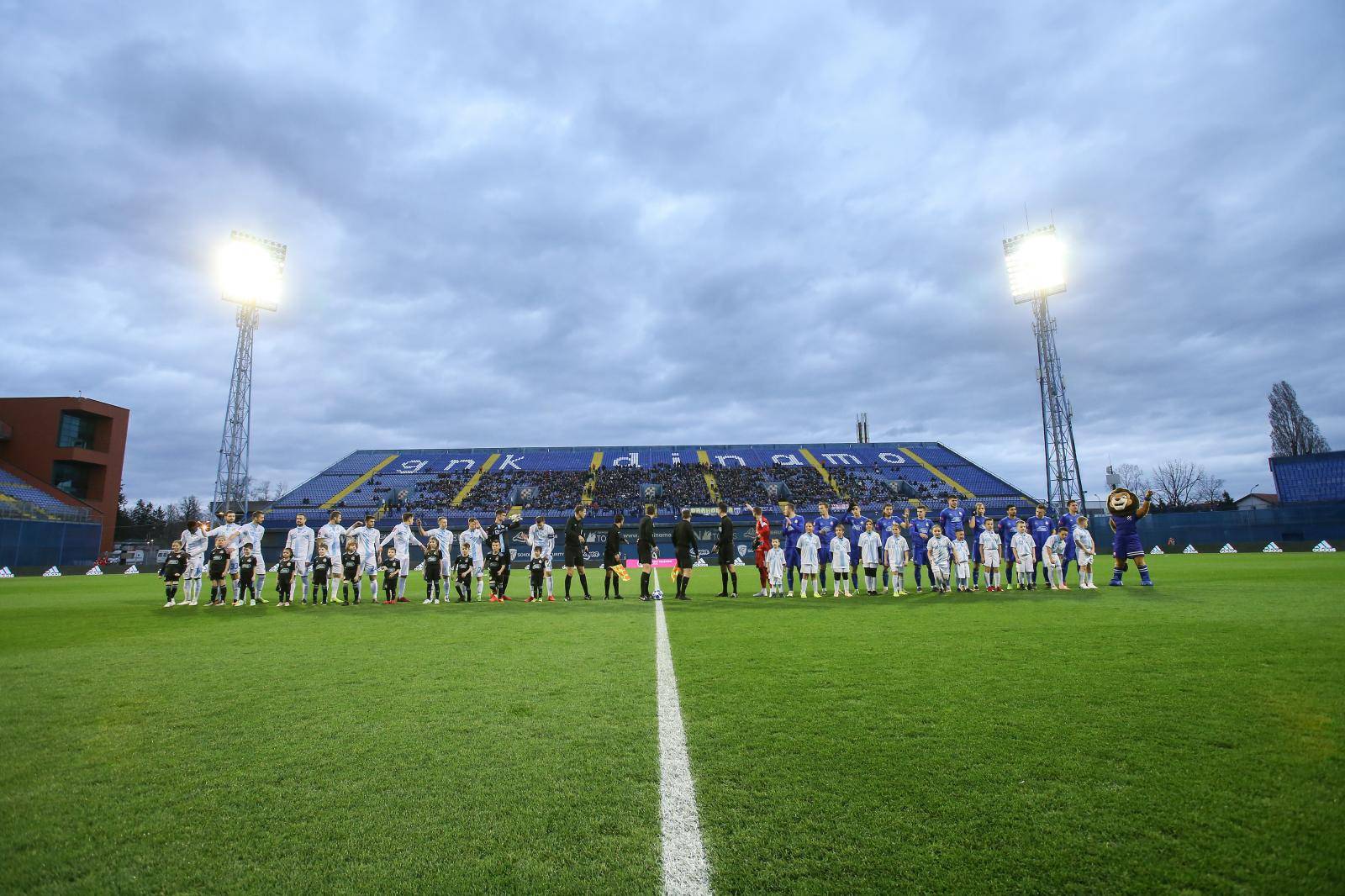 Koga Dinamo treba pobijediti da na Maksimir dođe publika?