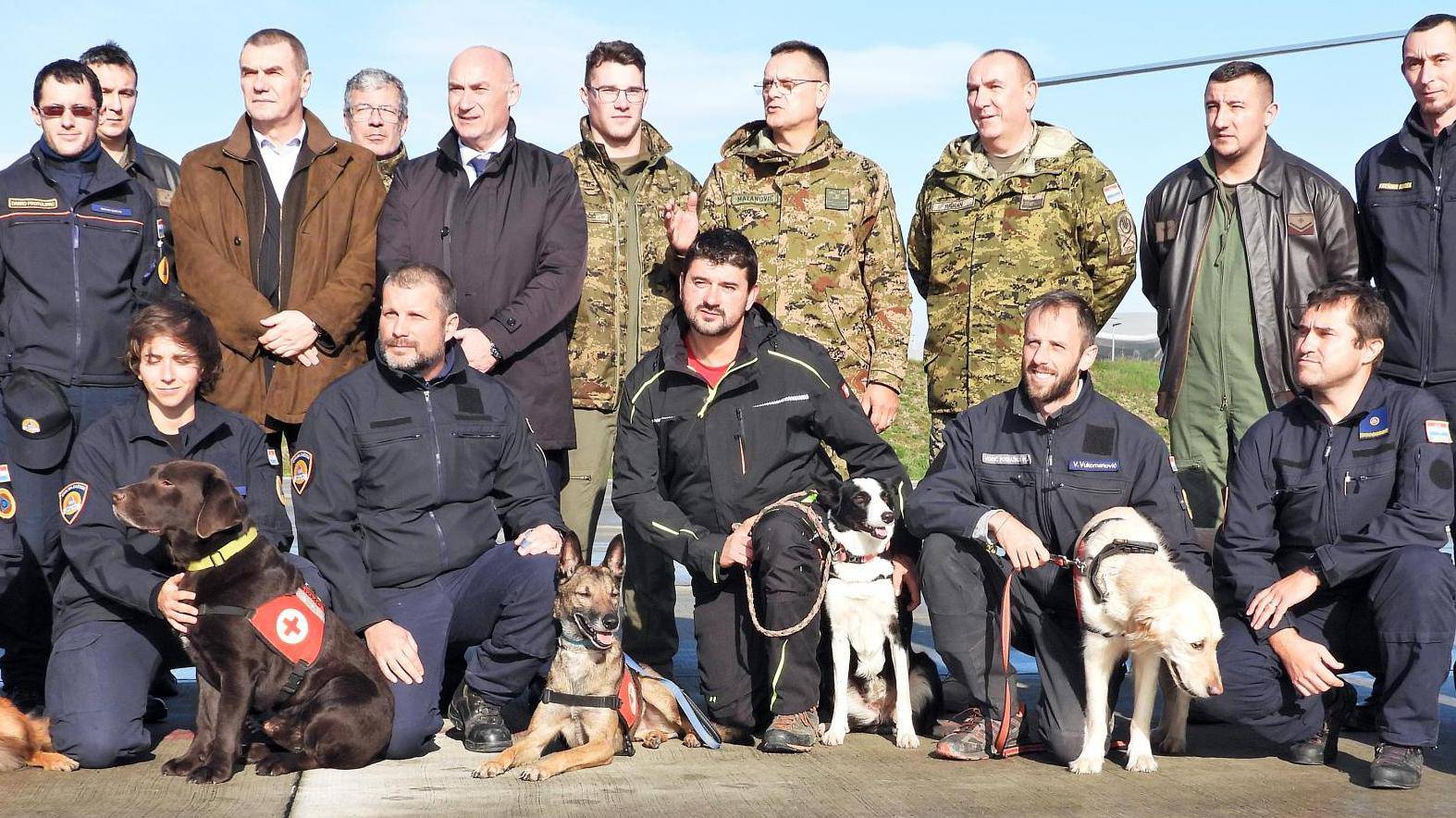 Psi koji su spašavali stradale u Albaniji vratili se u Hrvatsku