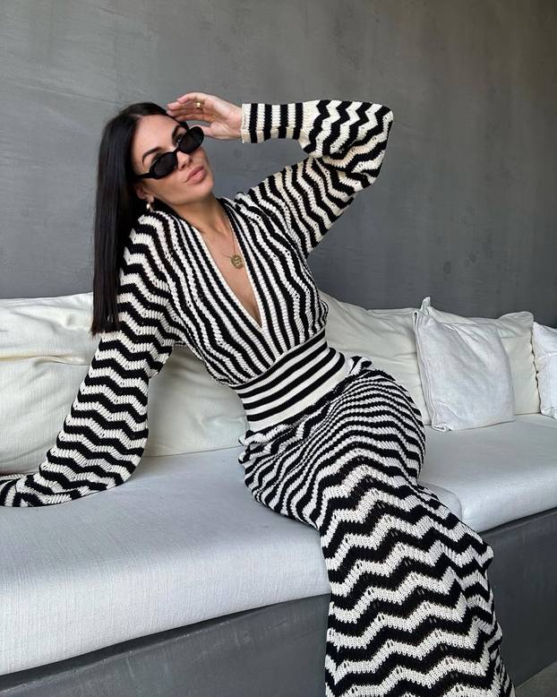 Supruga bivšeg dinamovca je zabljesnula na crvenom tepihu: Hvali se i fotkama u badiću!