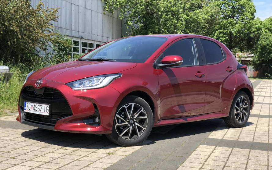 Ima se: Netko je u Hrvatskoj prošlog mjeseca kupio dva Bentleya i dva Aston Martina