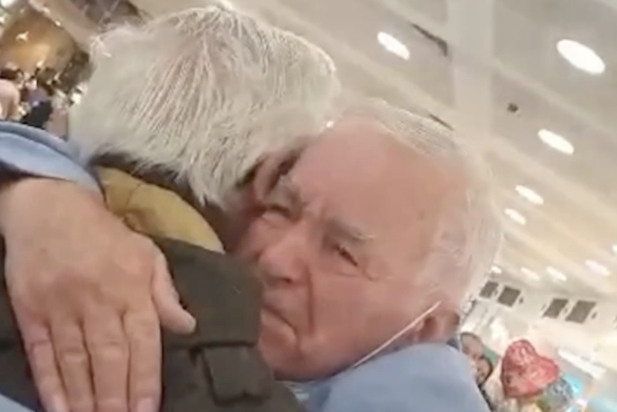 Razdvojena braća susrela su se po prvi put nakon 77 godina: 'Napokon sam upoznao brata'