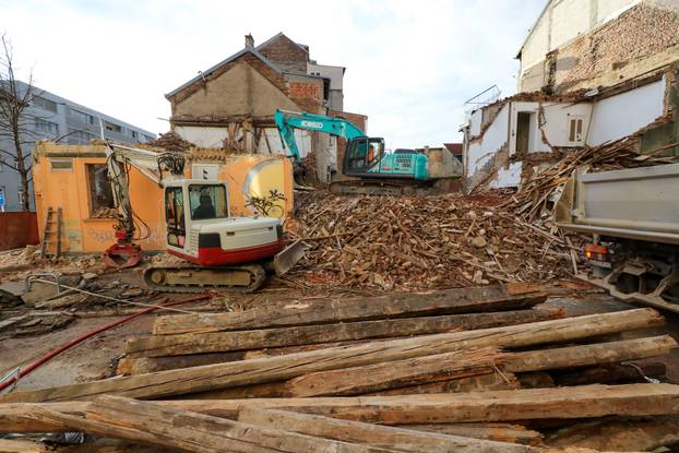 U Zagrebu se tijekom radova urušio zid zgrade