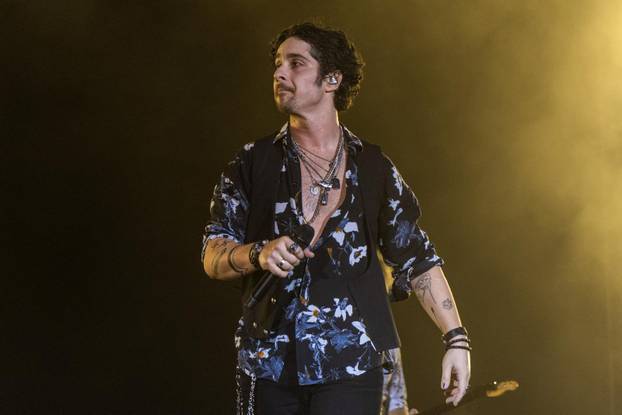 Pula: Parni valjak održao koncert u prepunoj Areni 