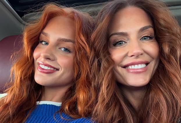 FOTO Vruće crvenokose! Možete li pogoditi koja je mama, a koja kći? Mnogi nisu uspjeli...