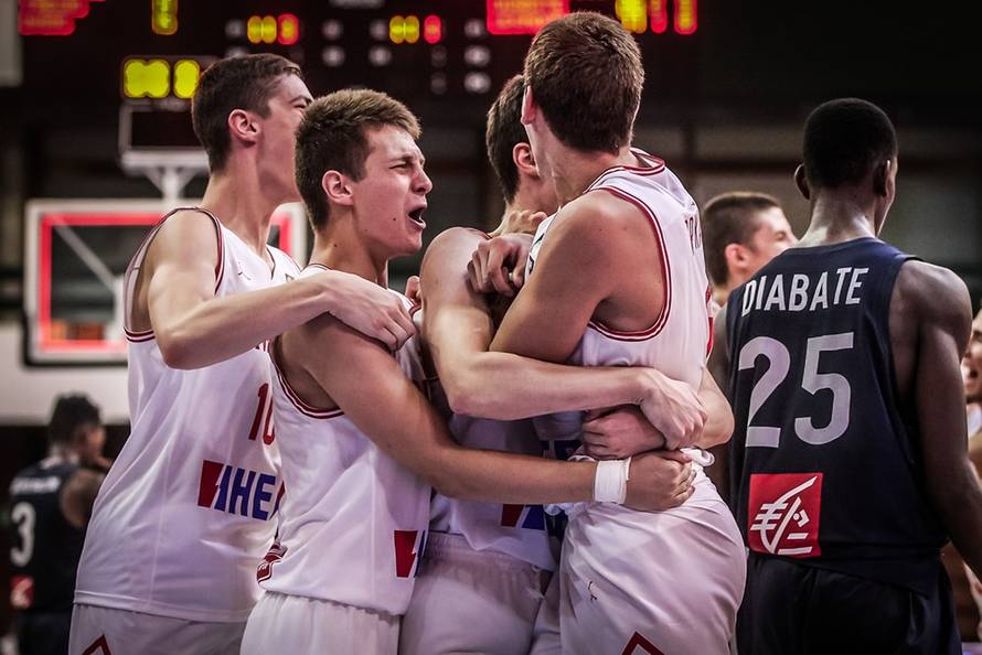 Ovi klinci su senzacija! Pomeli strašne Francuze i ušli u finale