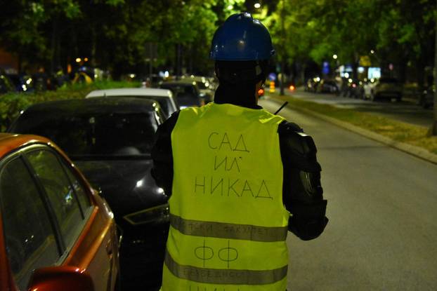 Niš: Ispred Osnovnog suda održan je prosvjed podrške pod nazivom "Svi smo mi Nikolina"