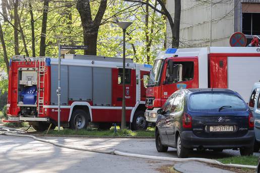 Gorio stan u Zapruđu, stanarka spašena: Svijeće uzrok požara?