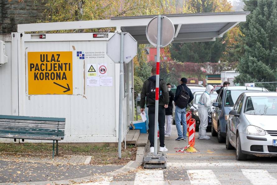 Zagreb: Drive-in testiranje na koronavirus u NZJZ  Andrija Štampar