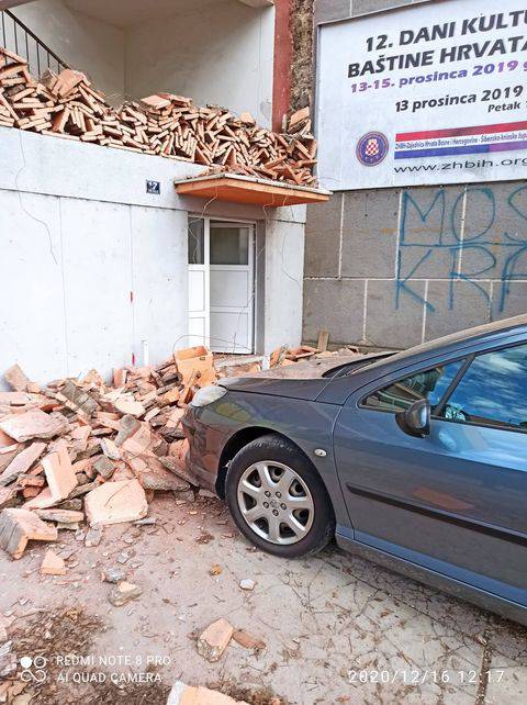 U Kninu se srušio dio zgrade: 'Mislila sam - potres! Susjeda je za dlaku izbjegla tragediju'