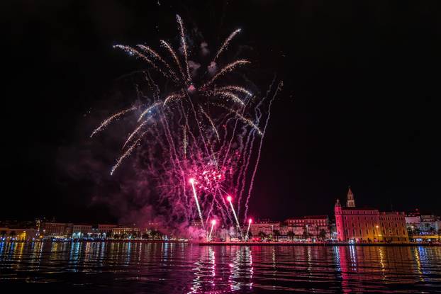 Split: Vatromet povodom proslave Sv Dujma, zaštitnika grada Splita