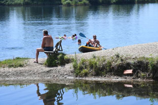Ljetni dan na Šoderici, popularnom Podravskom moru