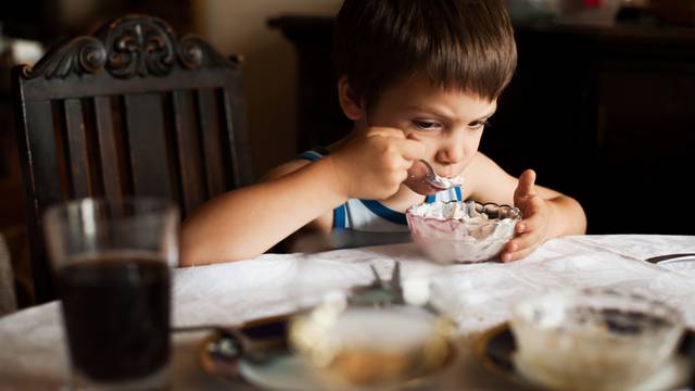 Roditelji najčešće rade ovih 15 grešaka u prehrani svoje djece